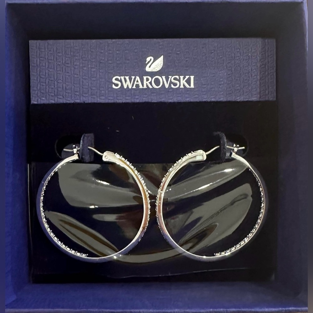 Authentic Swarovski Sommerset Hoop Earrings, Medium, White. 5528457. BNIB.